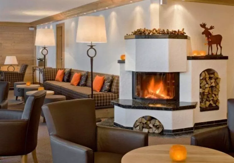 Fotos del hotel Holiday:  8