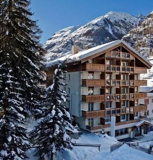 Fotos del hotel Holiday:  15