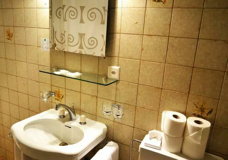 Fotos del hotel Moderne:  7