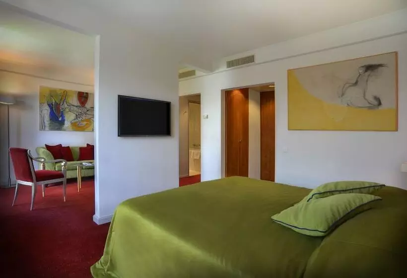 Fotos del hotel The New Midi:  11