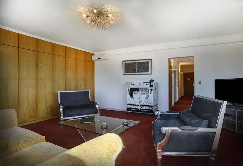 Fotos del hotel The New Midi:  17