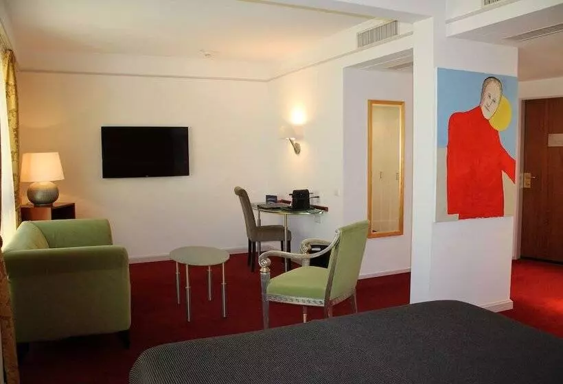 Fotos del hotel The New Midi:  13