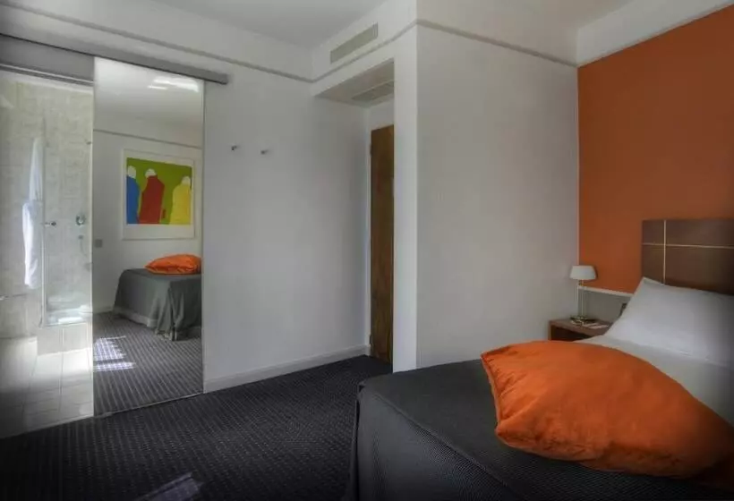 Fotos del hotel The New Midi:  14