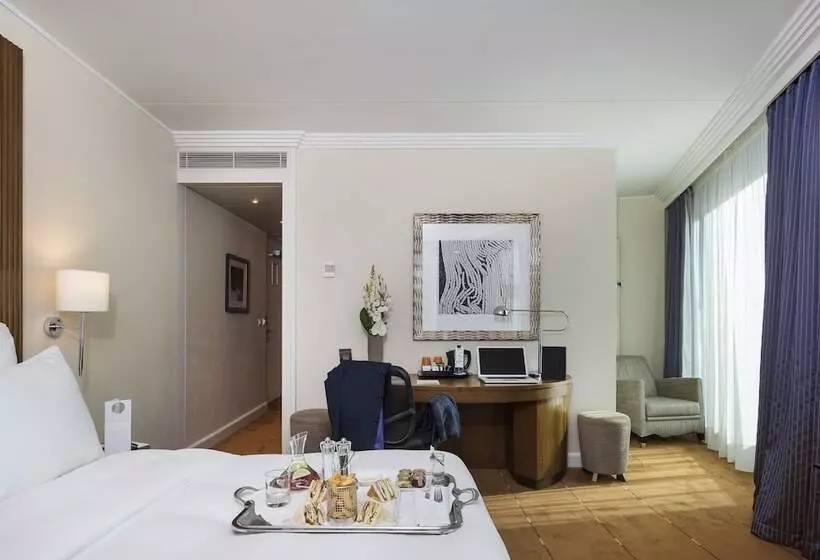 Fotos del hotel Warwick Geneva:  16