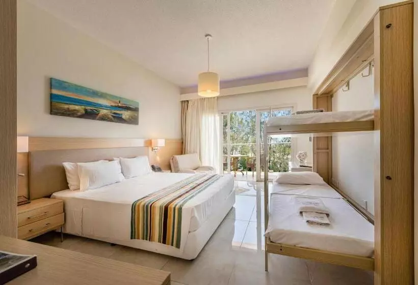 Fotos del hotel Pernera Beach:  14