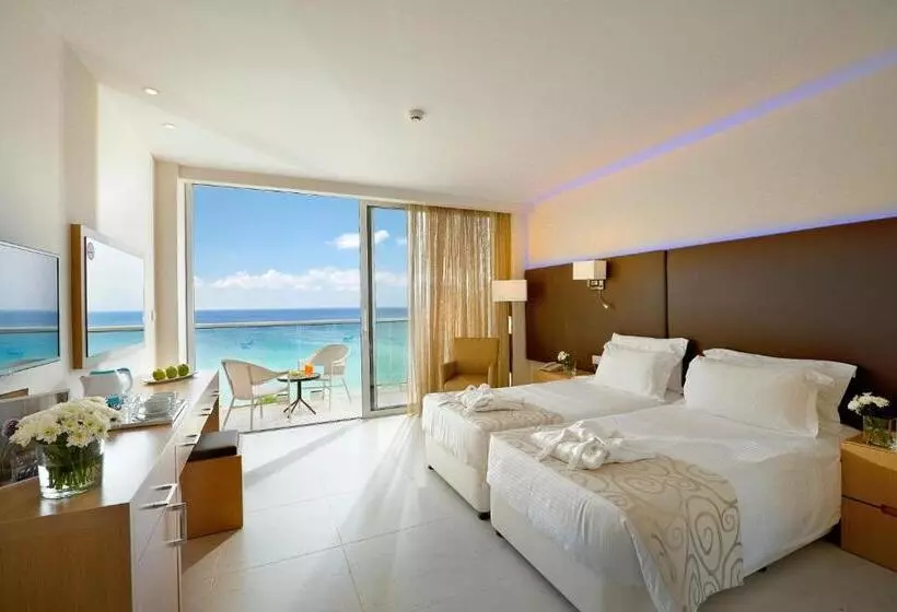 Fotos del hotel Pernera Beach:  21