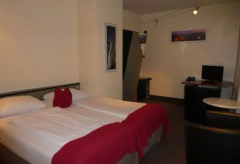 Fotos del hotel Monopol:  2