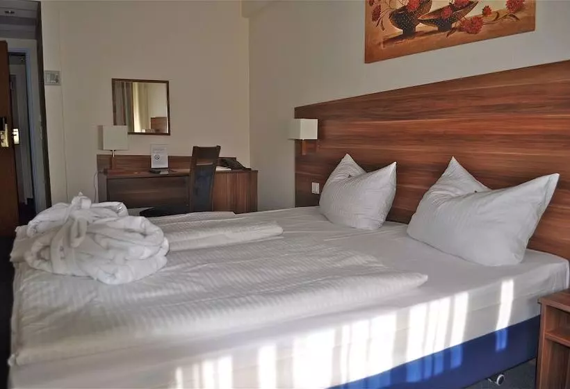 Fotos del hotel Savoy:  17