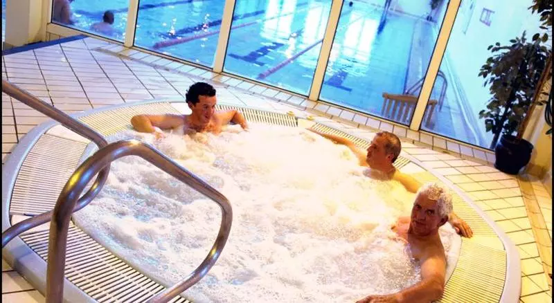 Fotos del hotel Tower Hotel & Leisure Centre:  11
