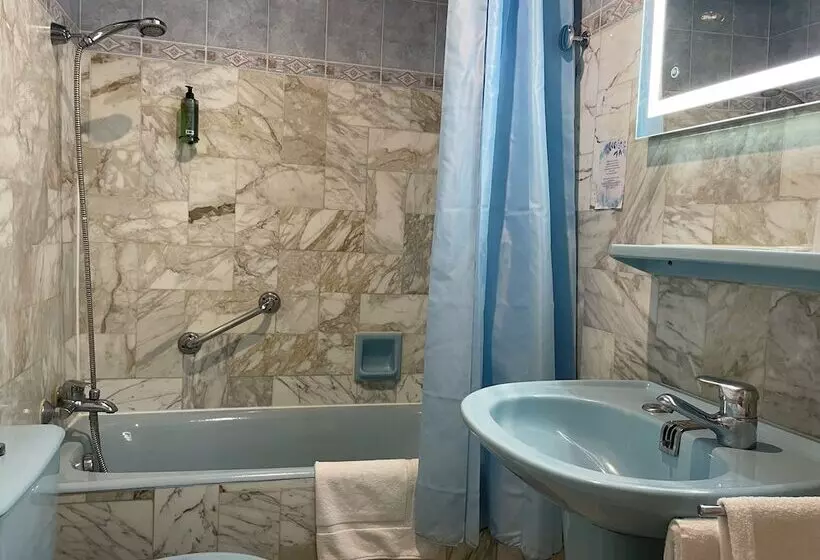 Fotos del hotel Busby:  8