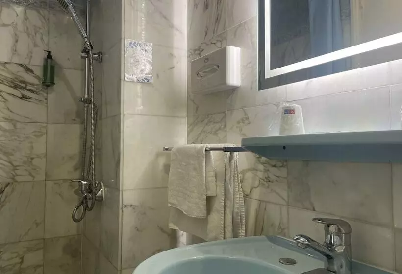 Fotos del hotel Busby:  20