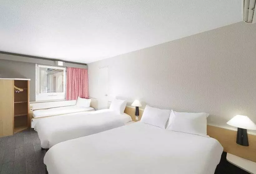 Fotos del hotel Ibis Lourdes Centre Gare:  2