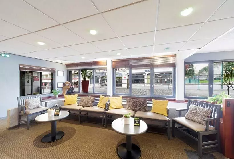 Fotos del hotel Ibis Lourdes Centre Gare:  17