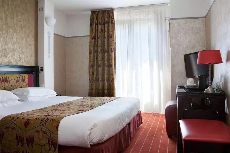 Fotos del hotel Eiffel Seine:  18