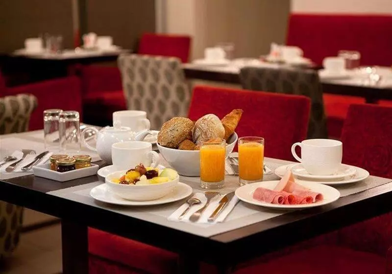 Fotos del hotel Eiffel Seine:  10