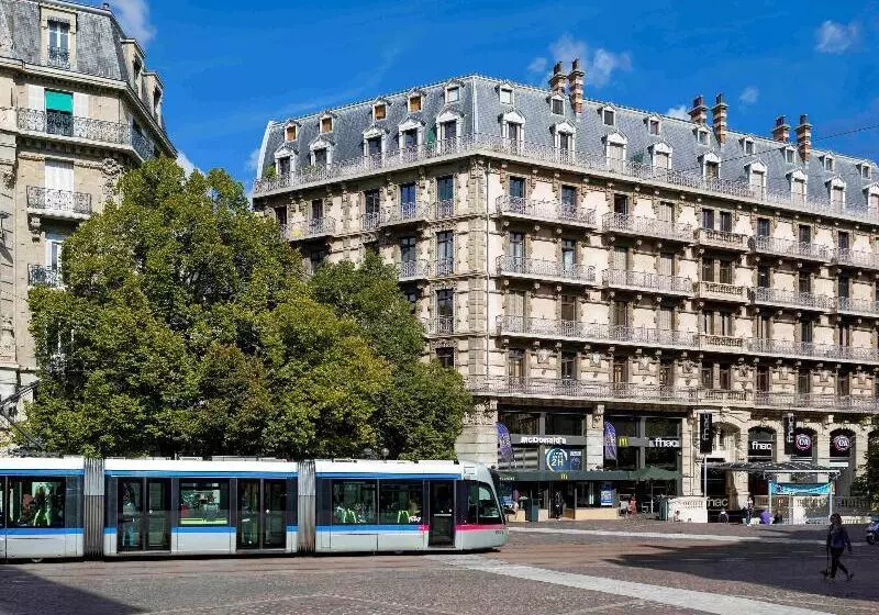 Fotos del hotel Ibis Grenoble Centre Bastille:  14