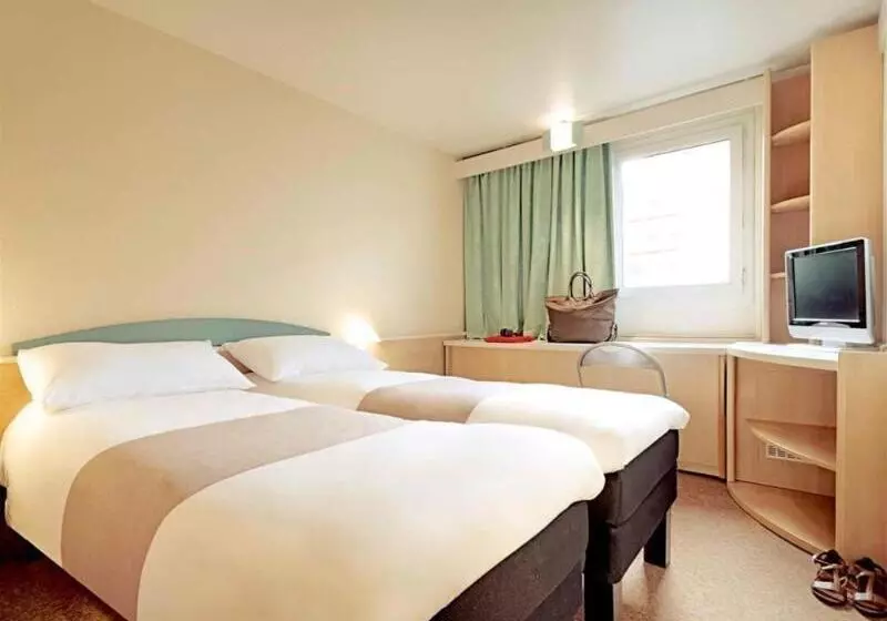 Fotos del hotel Ibis Grenoble Centre Bastille:  2