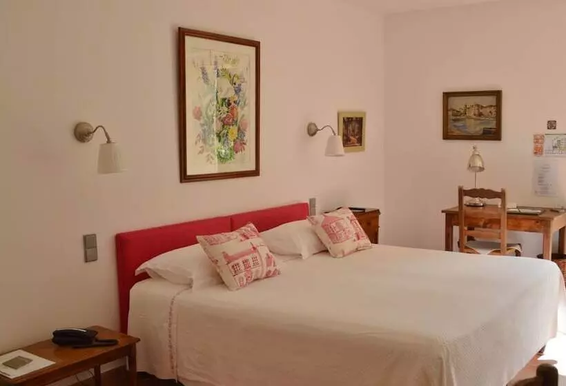 Fotos del hotel La Ferme D Augustin:  12