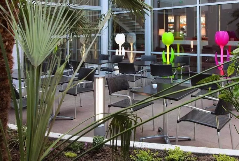 Fotos del hotel Hôtel Le Méditerranée:  19