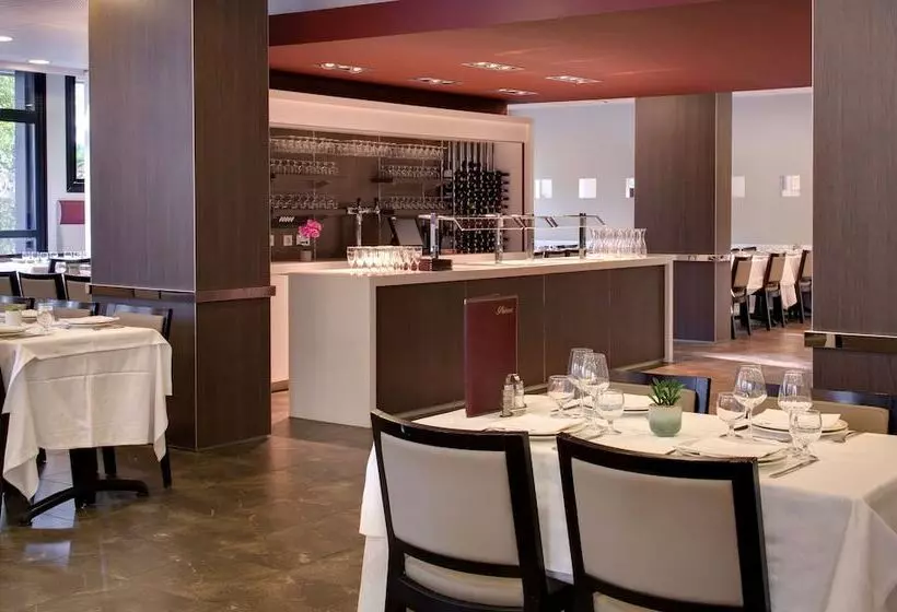 Fotos del hotel Hôtel Le Méditerranée:  17