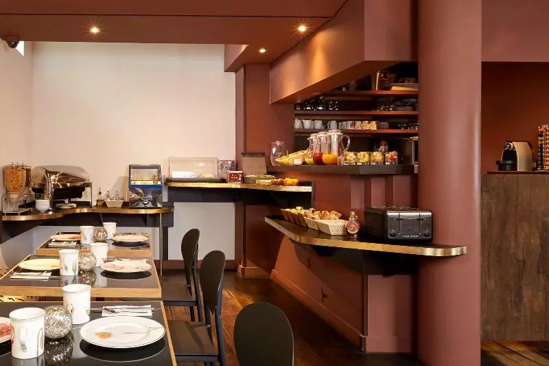 Fotos del hotel Hôtel De Sèvres:  18