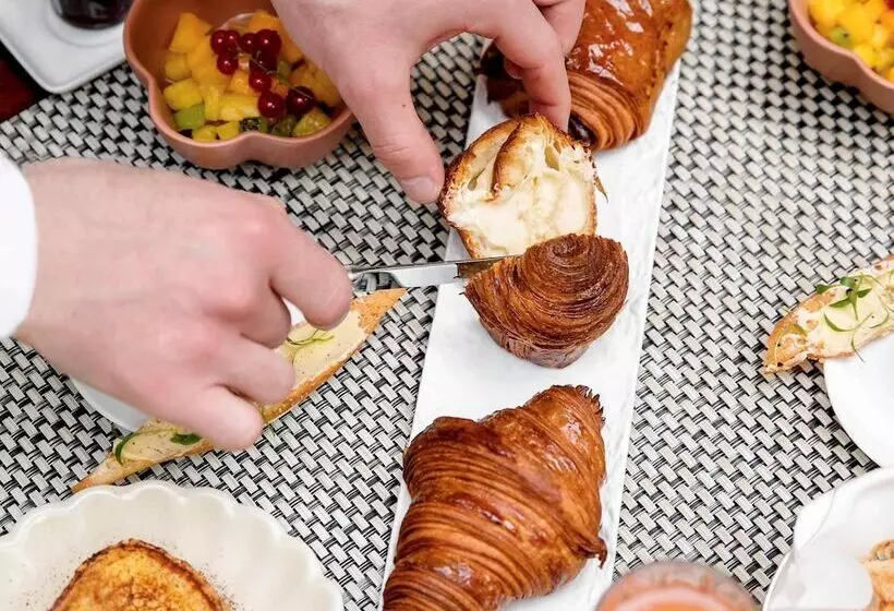 Fotos del hotel Hôtel Le Royal Monceau Raffles Paris:  19