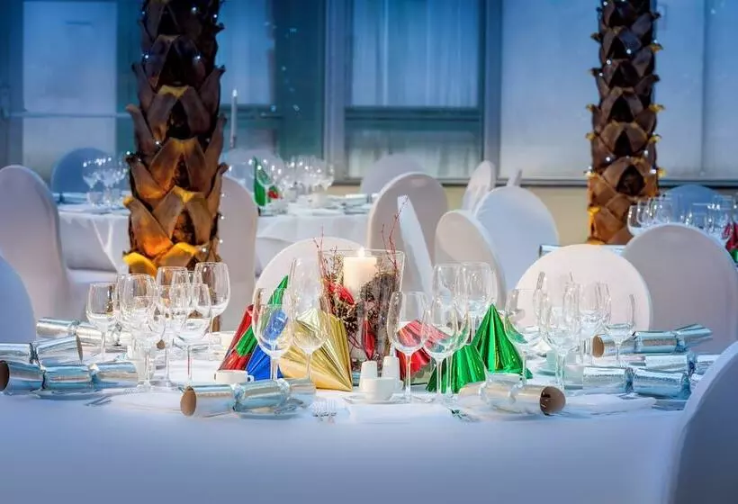 Fotos del hotel Millennium Gloucester  London:  5