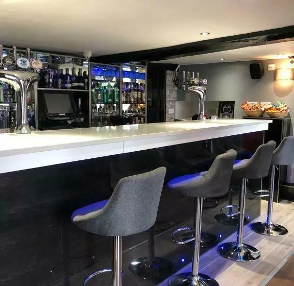 Fotos del hotel Old Black Horse Inn:  5