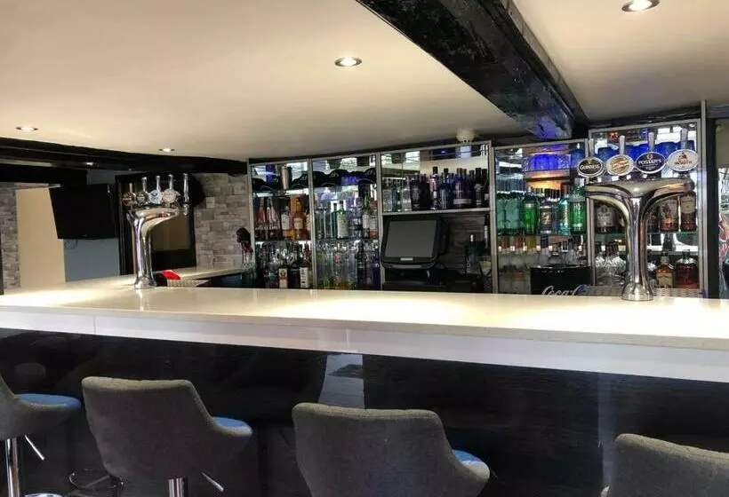 Fotos del hotel Old Black Horse Inn:  7