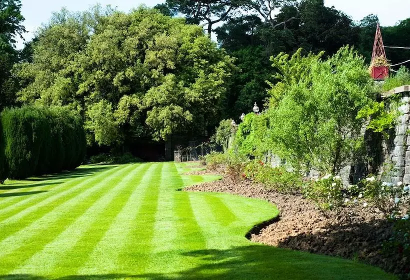 Fotos del hotel Miskin Manor Hotel And Health Club:  8