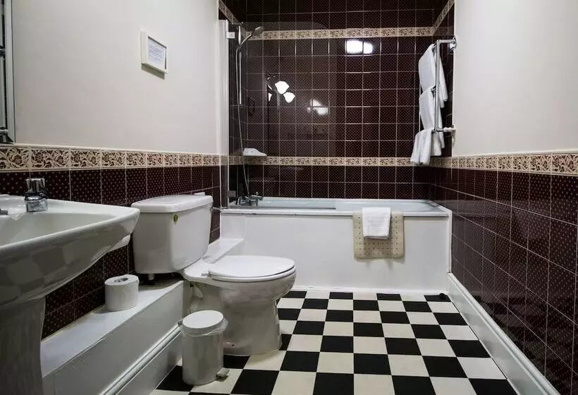 Fotos del hotel Miskin Manor Hotel And Health Club:  21