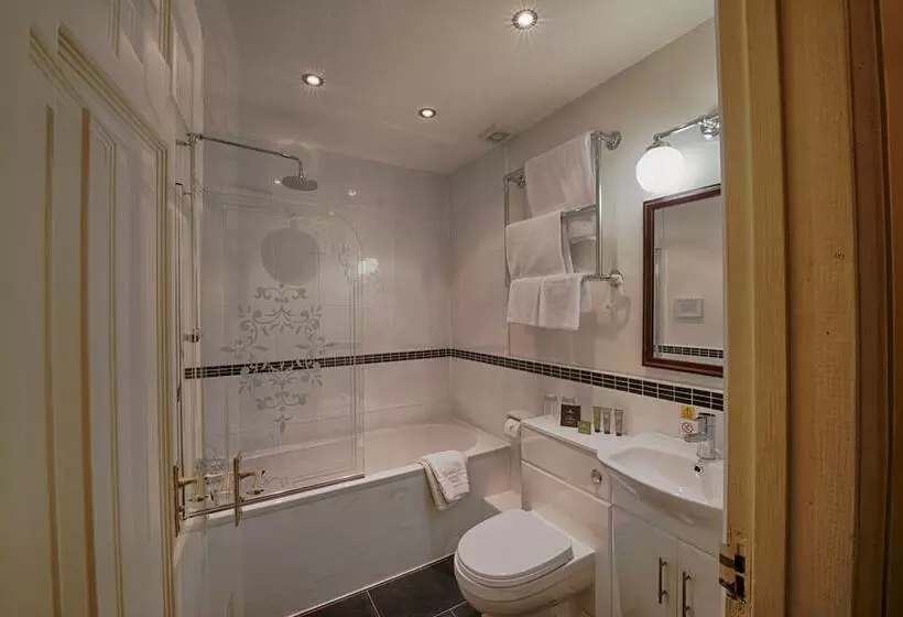 Fotos del hotel Miskin Manor Hotel And Health Club:  6