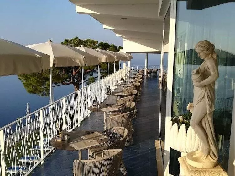 Fotos del hotel Grand Hotel Excelsior:  11