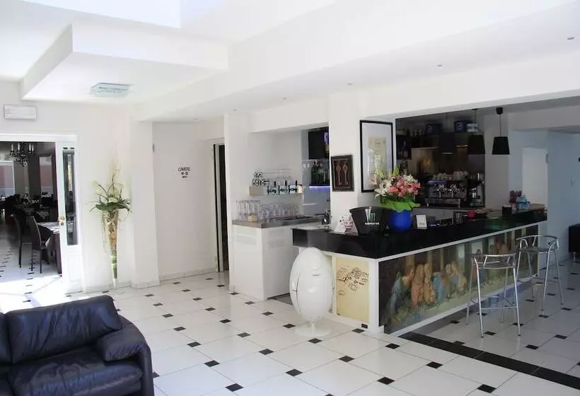 Fotos del hotel Leonardo:  10