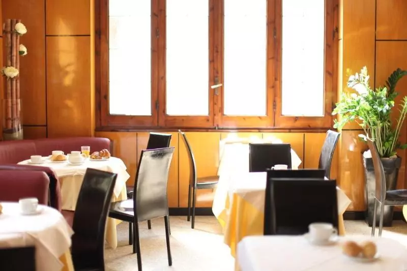 Fotos del hotel Golf:  4