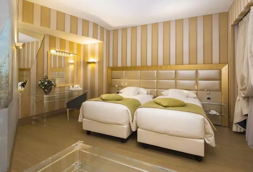 Fotos del hotel Antares Hotel Rubens:  7