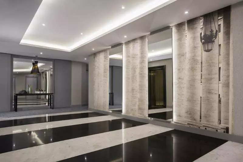 Fotos del hotel Le Meridien Visconti Rome:  2