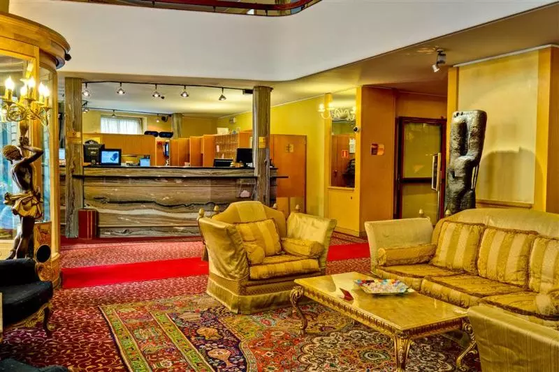 Fotos del hotel Mondial:  13