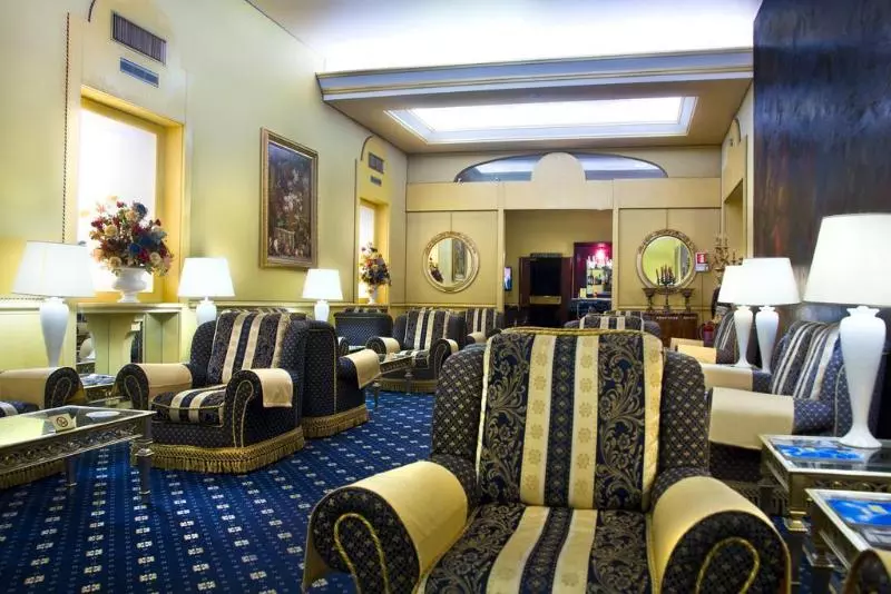 Fotos del hotel Mondial:  15