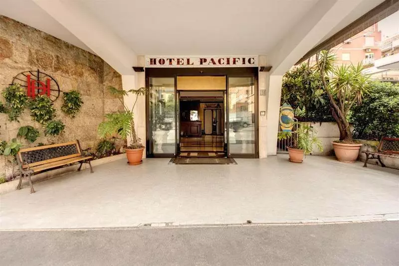 Fotos del hotel Pacific:  6