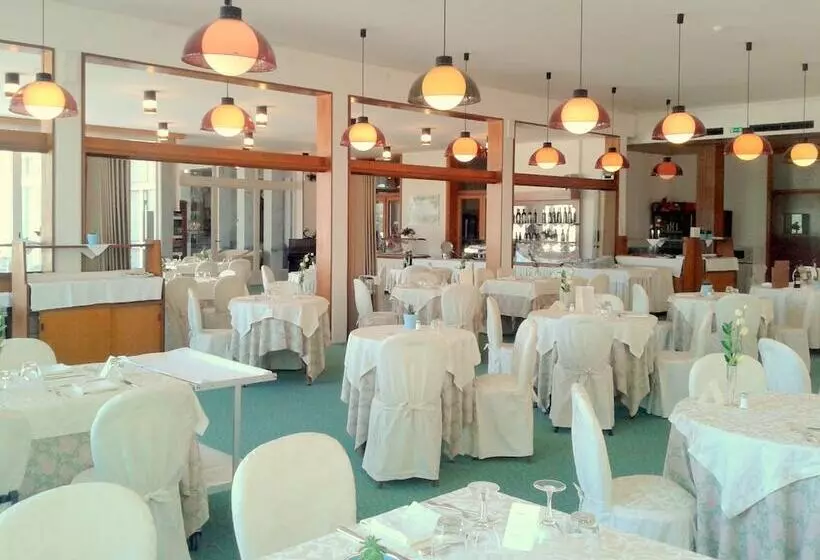 Fotos del hotel Britannia:  4