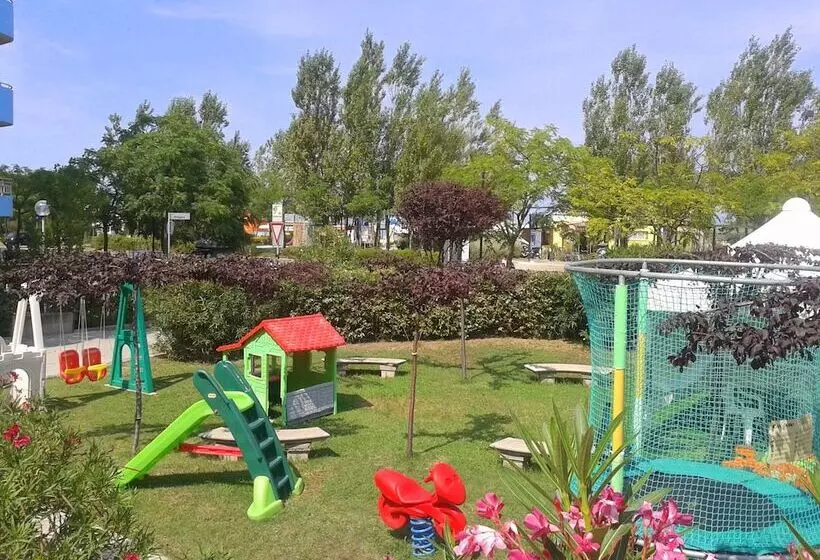 Fotos del hotel Britannia:  10