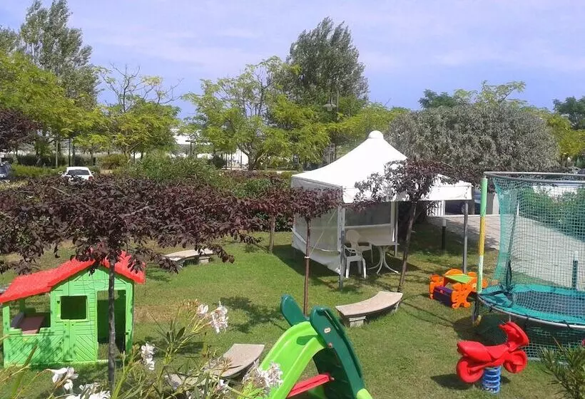 Fotos del hotel Britannia:  19