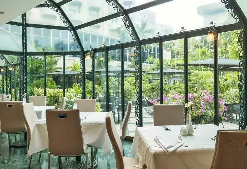 Fotos del hotel Sari Pacific Jakarta:  4