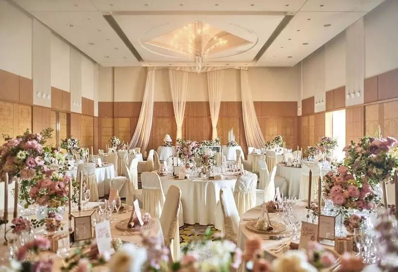 Fotos del hotel Hanshin Osaka:  3