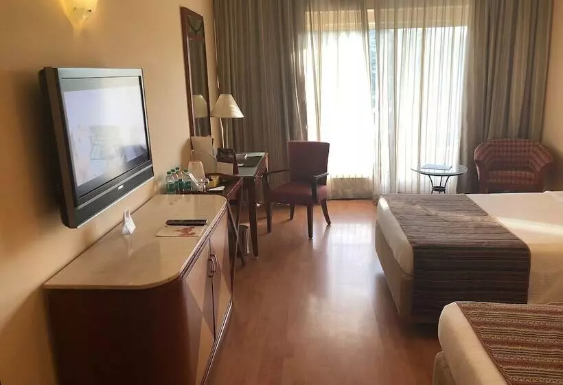 Fotos del hotel The Lalit Ashok Bangalore:  2