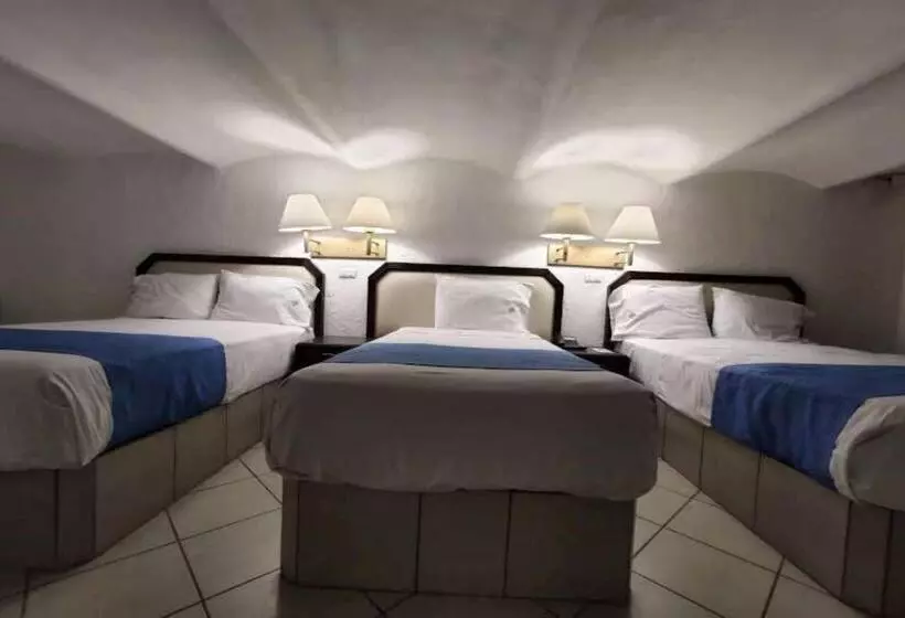 Fotos del hotel Collection O Hotel Del Portal:  15