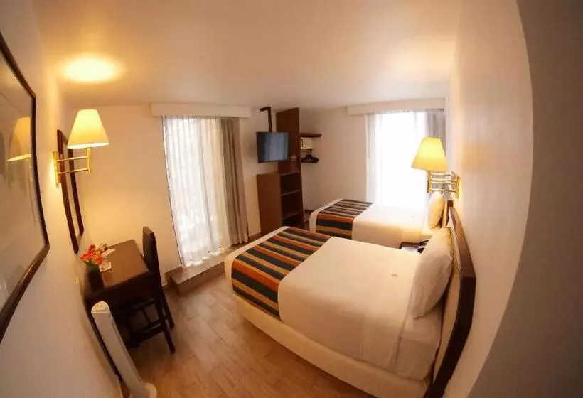 Fotos del hotel Collection O Hotel Del Portal:  7