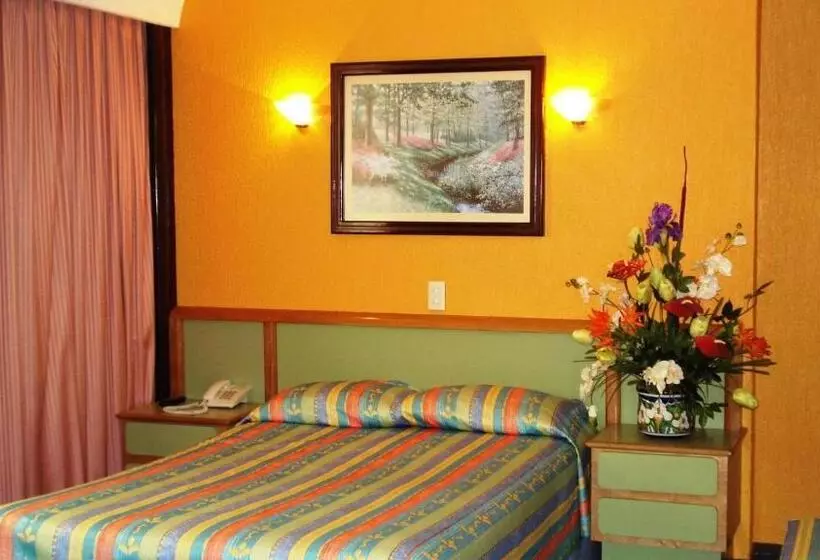 Fotos del hotel Segovia Regency:  11