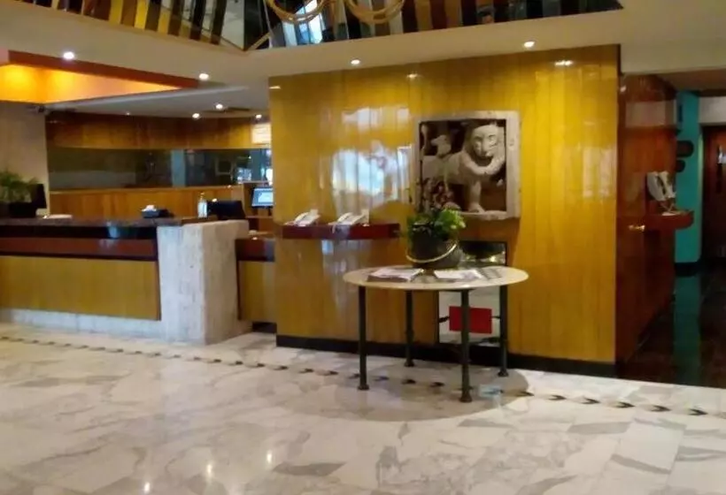 Fotos del hotel Segovia Regency:  3